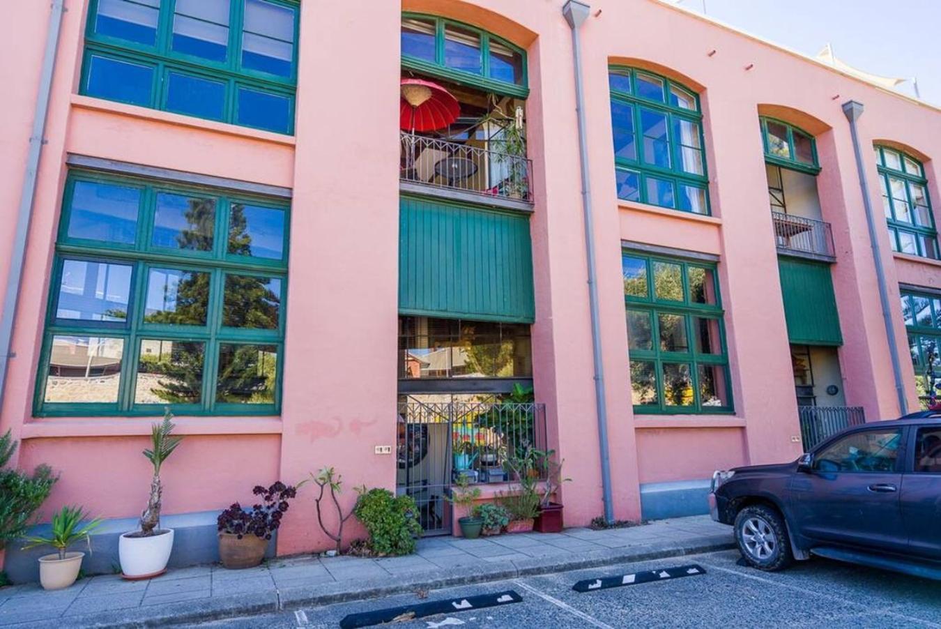 West End Warehouse Historical Opposite Beach Fremantle Ngoại thất bức ảnh